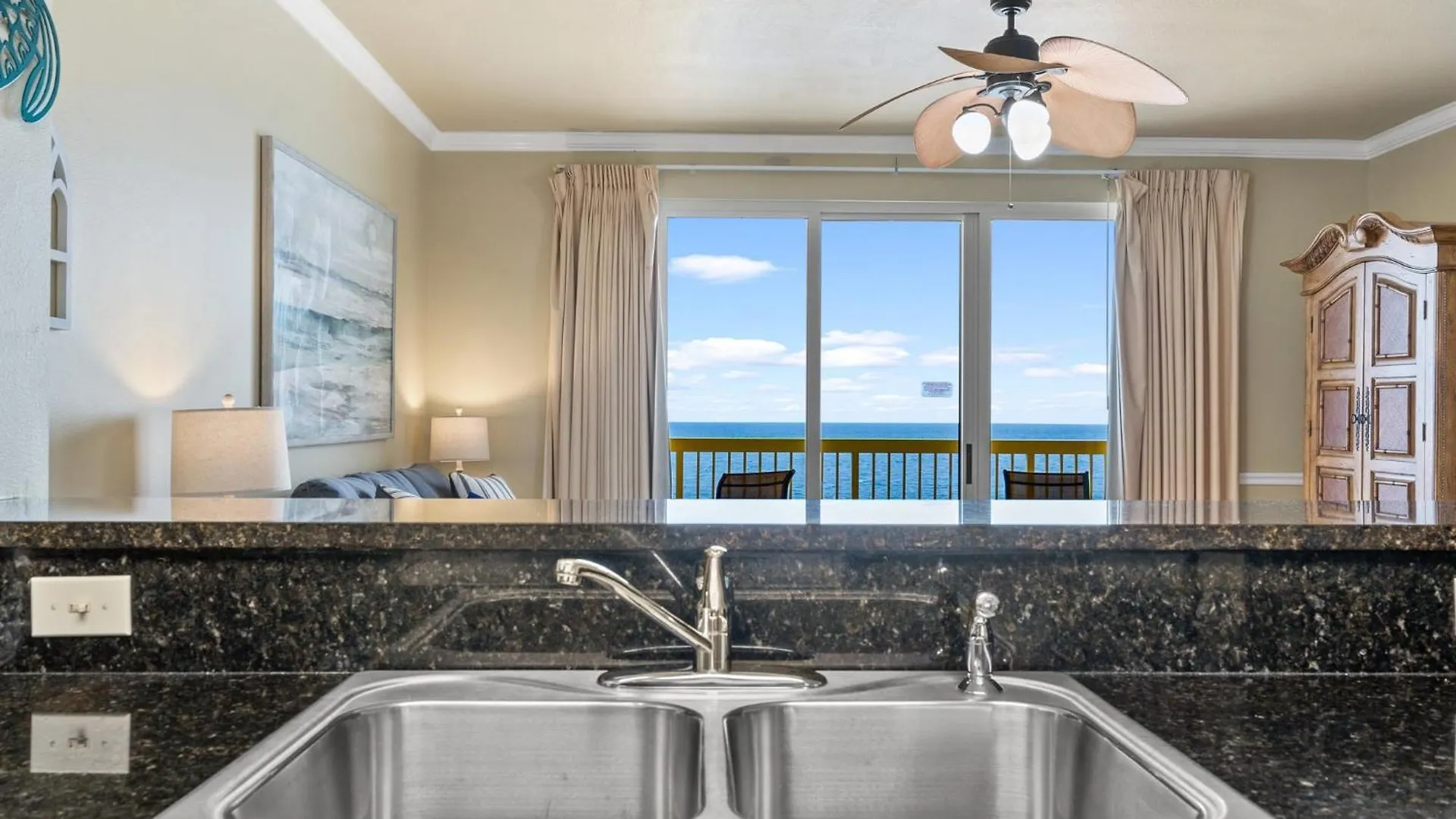 Right Across The Street From Pier Park! 2 Pools Overlooking Gulf!Next To Pier Panama City Beach Holiday home