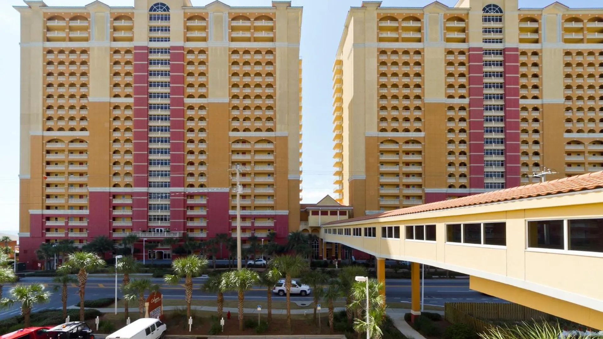 Holiday home Right Across The Street From Pier Park! 2 Pools Overlooking Gulf!Next To Pier Panama City Beach United States