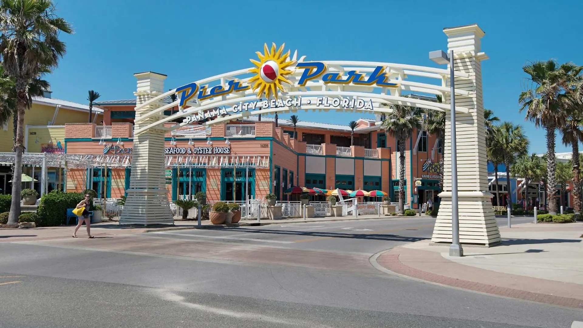 Right Across The Street From Pier Park! 2 Pools Overlooking Gulf!Next To Pier Panama City Beach